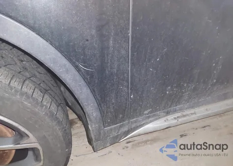 2021 BMW X1 xDrive28I z USA, uszkodzony, nr VIN WBXJG9C02M5S03709